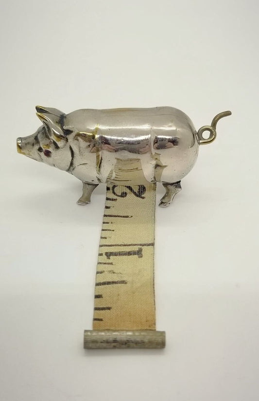 🔥Last Day 50% OFF - 📏Antique-Inspired Pig Mini Tape Measure
