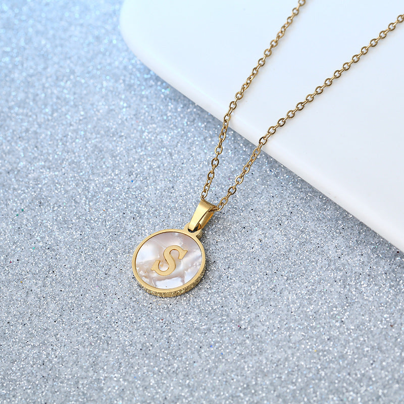 Maëlys White Pearl Letter Gold-Plated Necklace