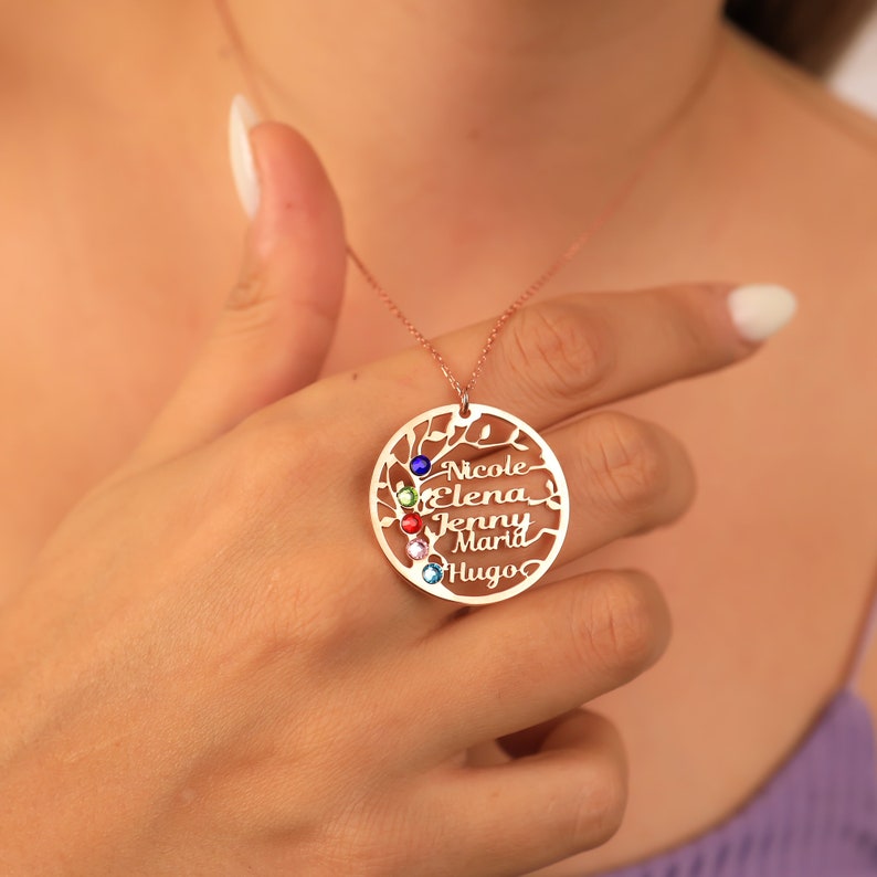 Brooklyn Customizable Heartfelt Family Tree Necklace