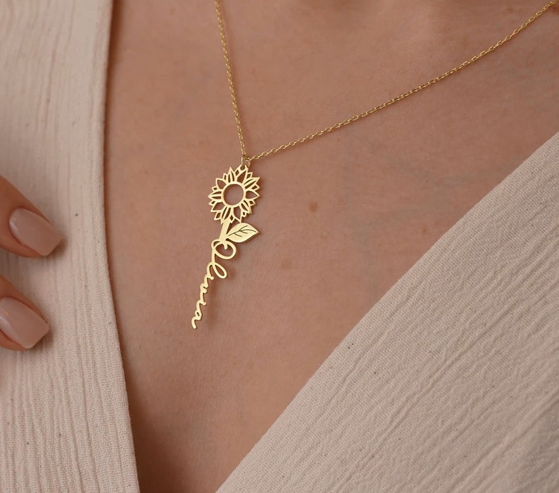 Zoey Personalized Sunflower Name Necklace
